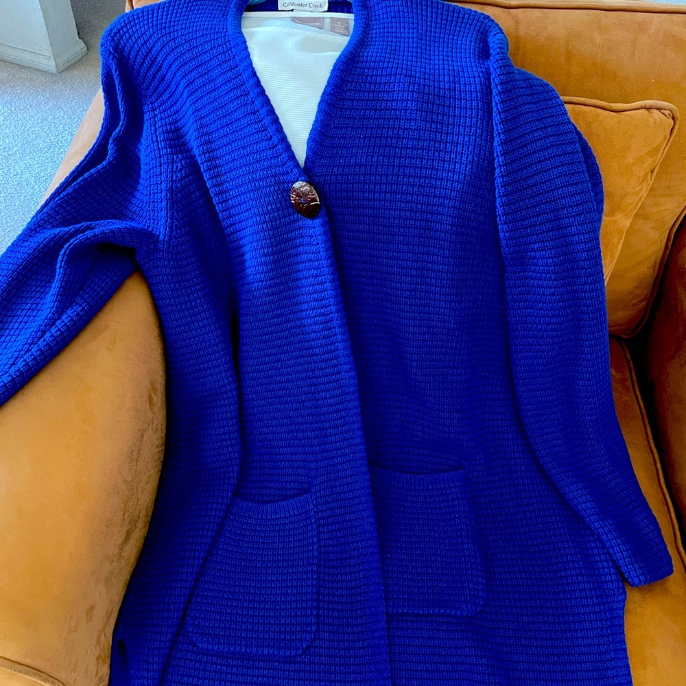 Coat/ sweater,3/4 length.